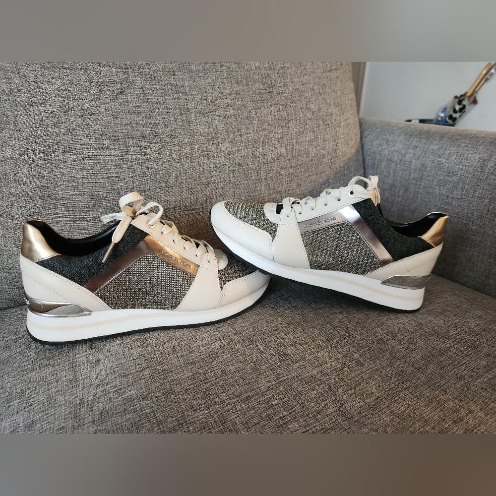 AUTHENTIC MICHAEL KORS GOLDEN & BRONZE OFFWHITE/CREAM FASHION SNEAKERS-BRAND NEW